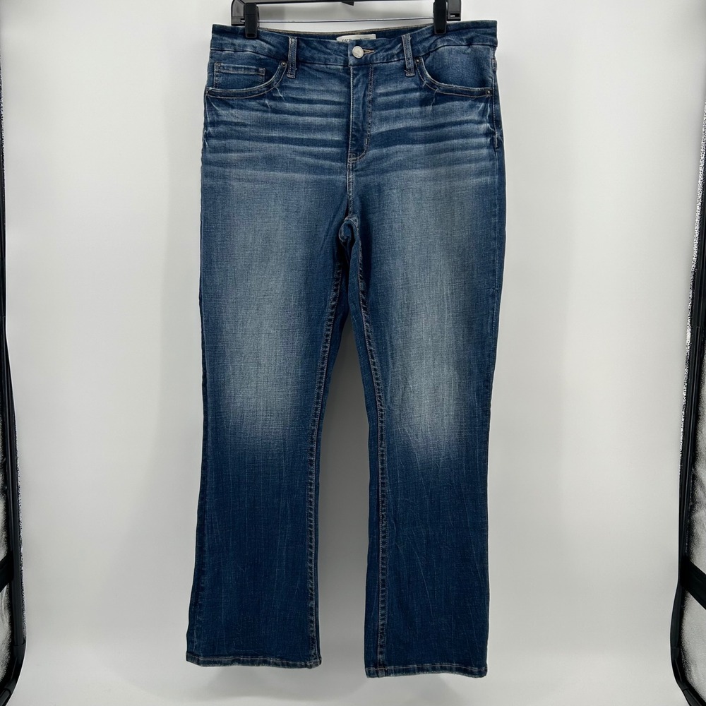 BKE Gabby Bootcut Jeans Women 31 Medium Wash High Rise Curvy Fit Denim
